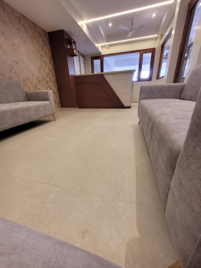 Hotel Ananda Kashi Varanasi Exteriör bild